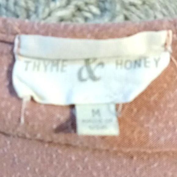 Thyme & Honey Open Shoulder Dusky Rose Top Women's Size Medium - Picture 5 of 6